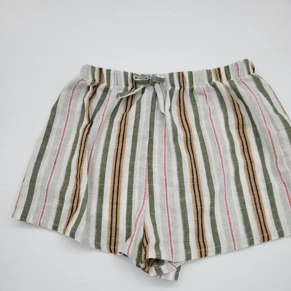 3 Shorts 2 Xerion,1 Shein sz 10/12 - Picture 3 of 11